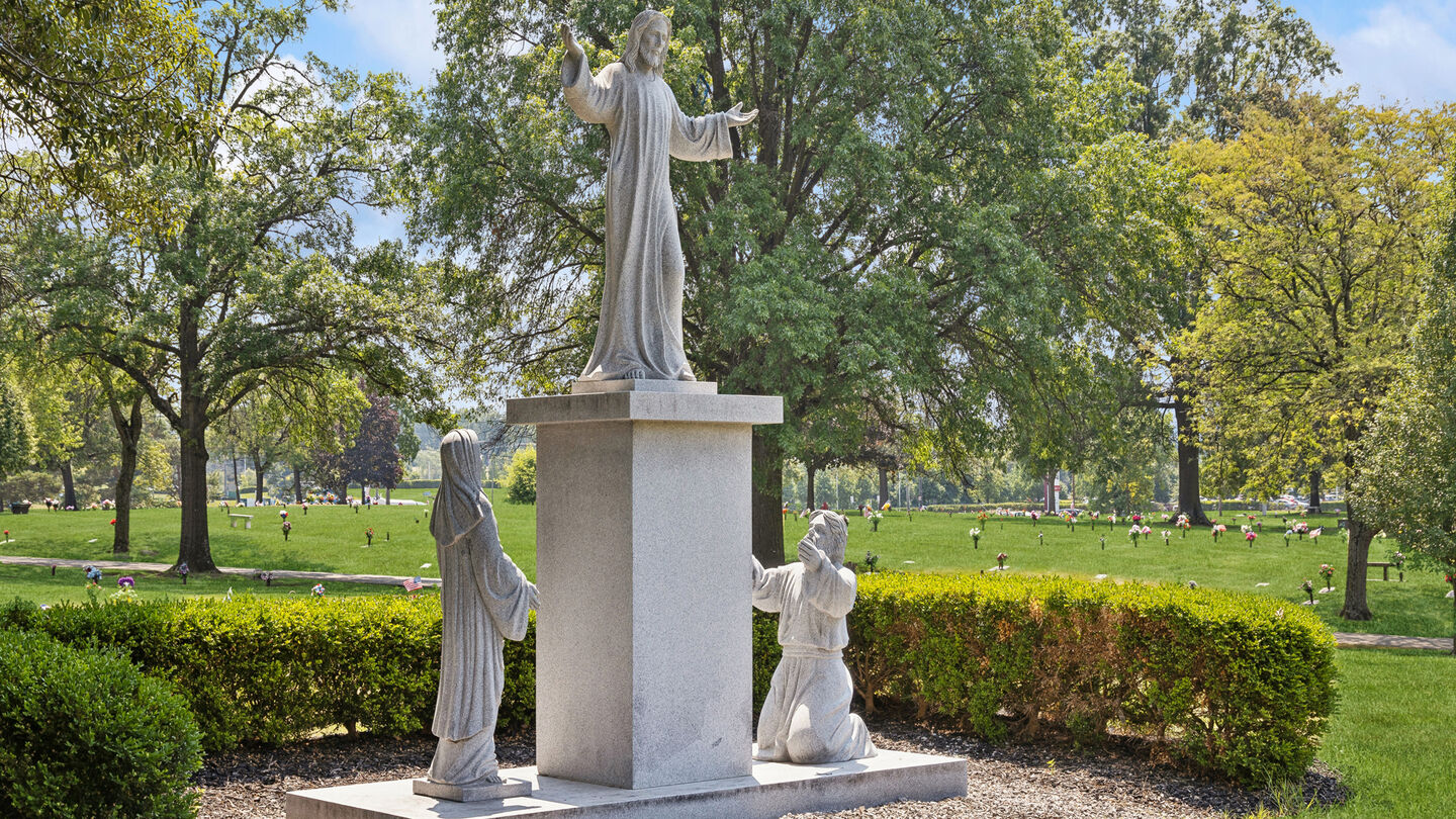Grave for sale - Forest Lawn Memorial Gardens: CB-900096